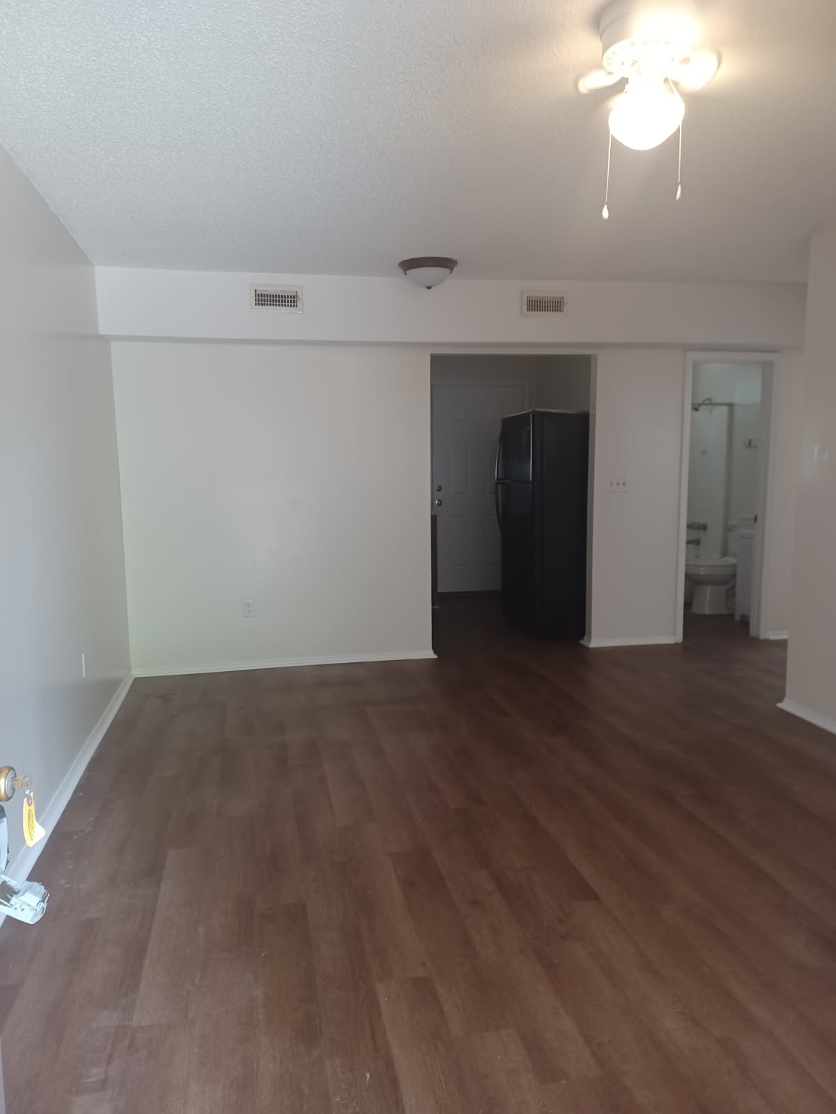 824 South Main St - A